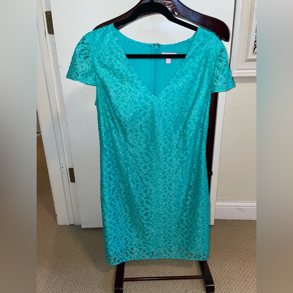 Lilly Pulitzer Dresses & Skirts - Lilly Pulitzer Erica Seafoam Green Metallic Jungle Lace Shift Dress Size L